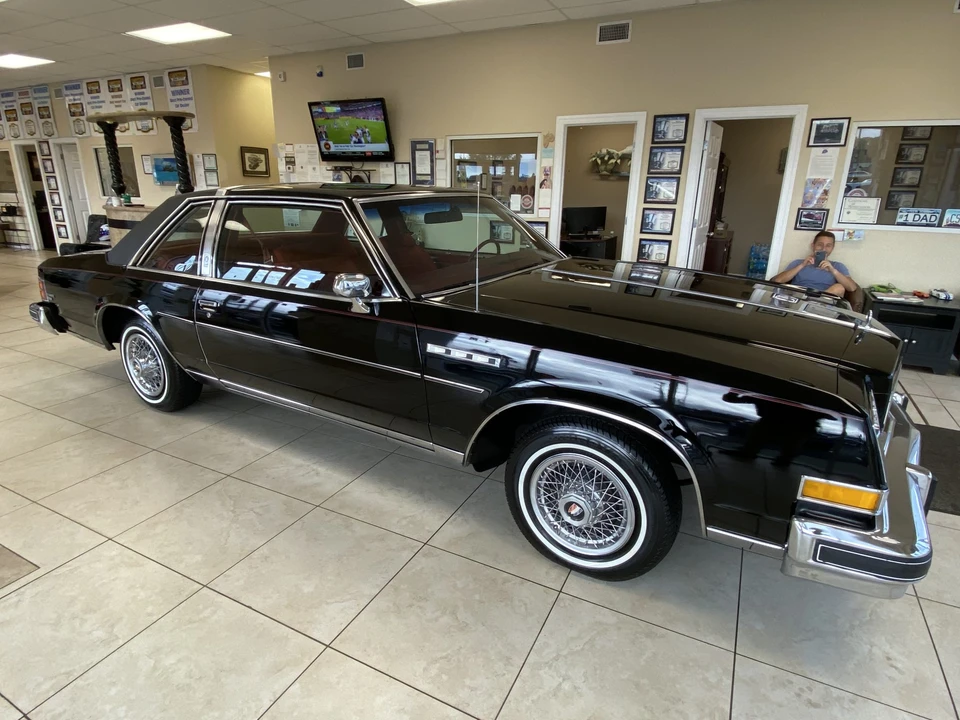 1979 Buick LeSabre - Image 13 of 31