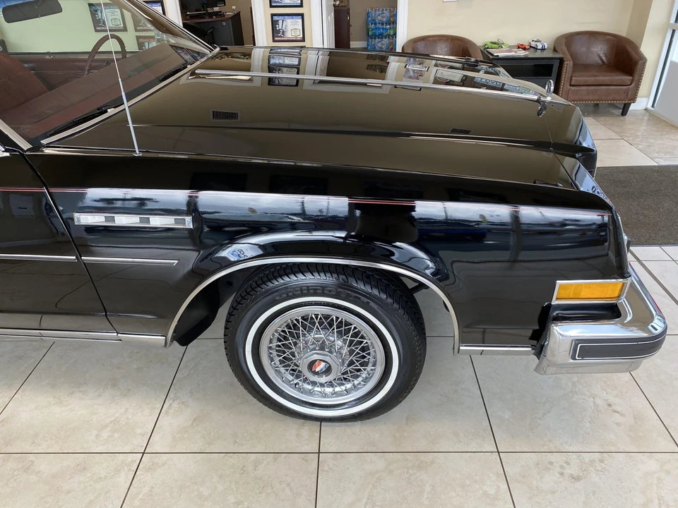 1979 Buick LeSabre - Image 22 of 31