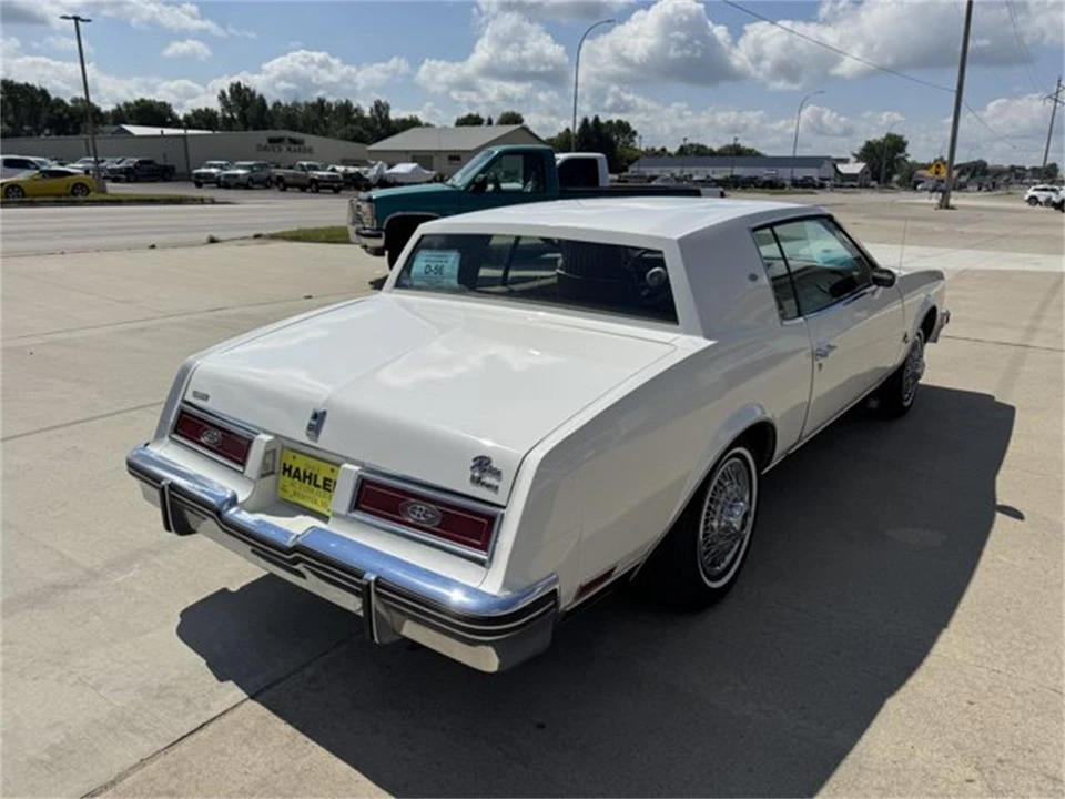 1979 Buick Riviera 4th-7th Gen - Image 8 of 24