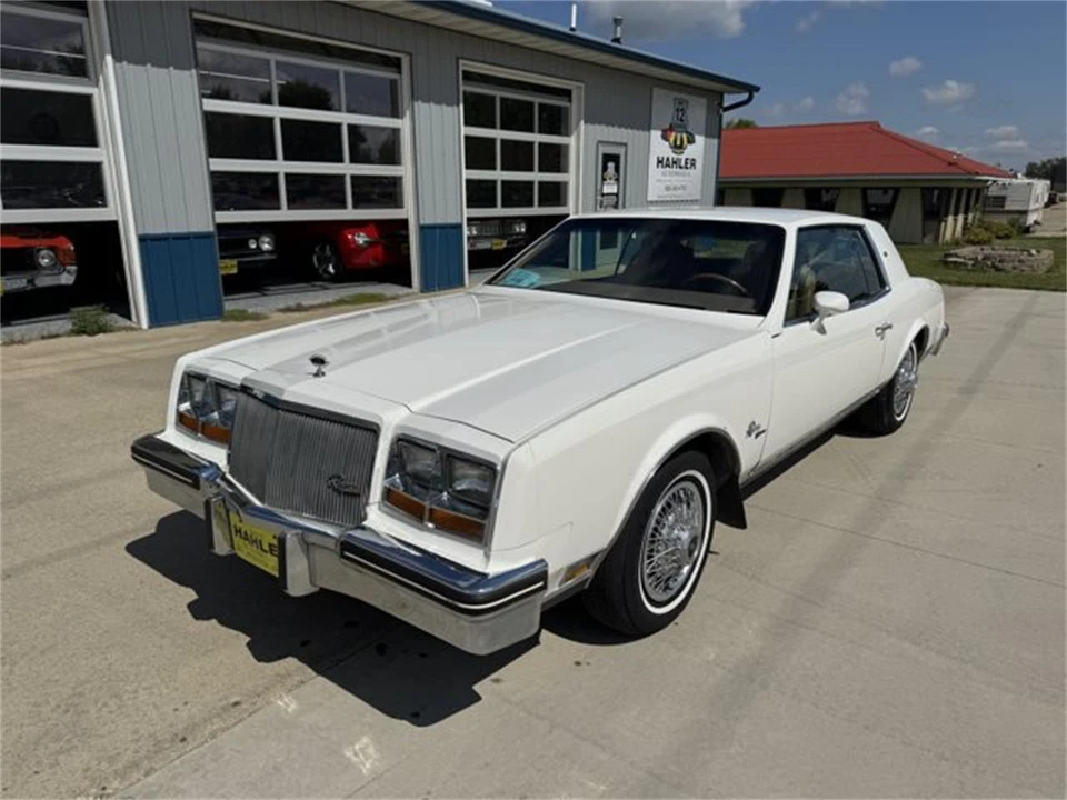 1979 Buick Riviera 4th-7th Gen - Image 4 of 24