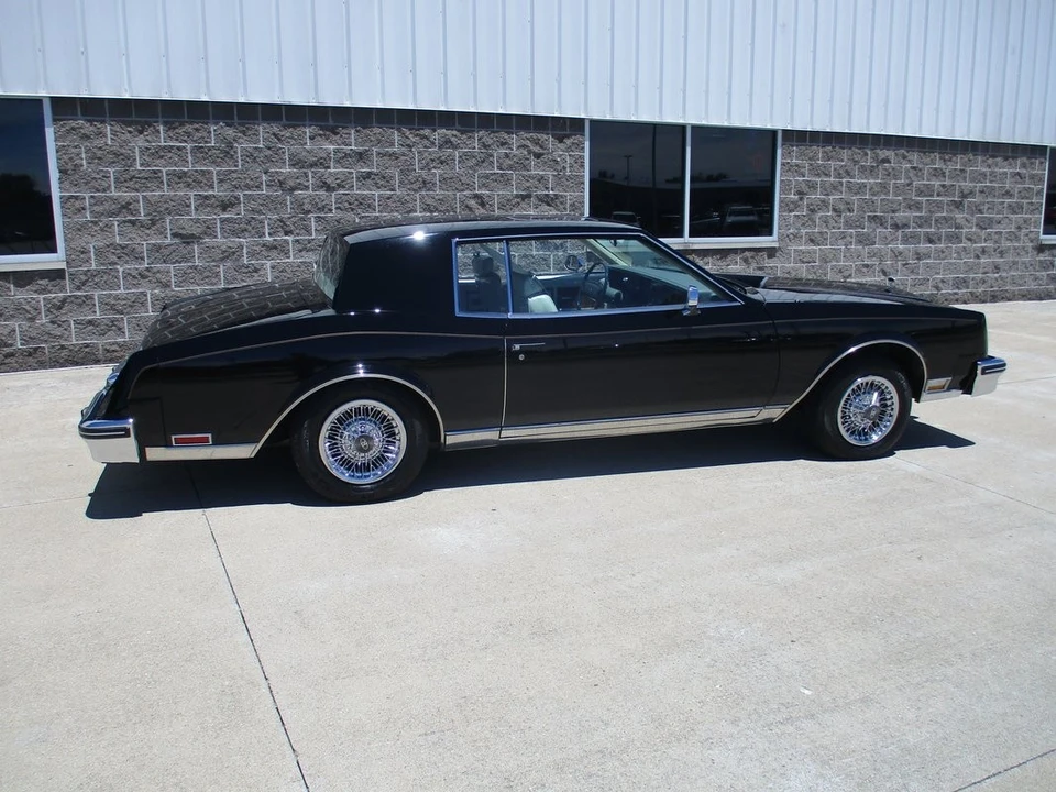 1979 Buick Riviera 4th-7th Gen - Image 10 of 31