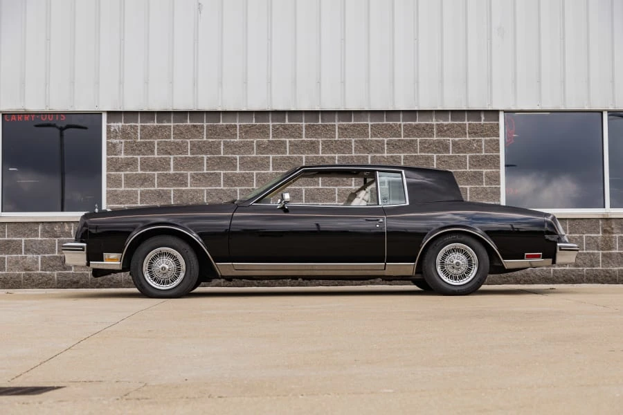 1979 Buick Riviera 4th-7th Gen - Image 2 of 31