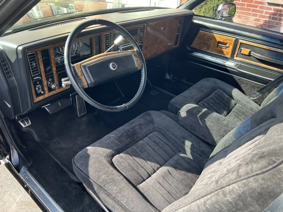 1979 Buick Riviera 4th-7th Gen - Image 4 of 10