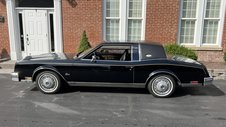1979 Buick Riviera 4th-7th Gen - Image 2 of 10