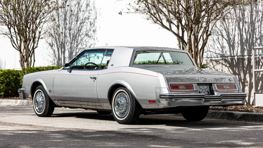 1979 Buick Riviera 4th-7th Gen - Image 2 of 25