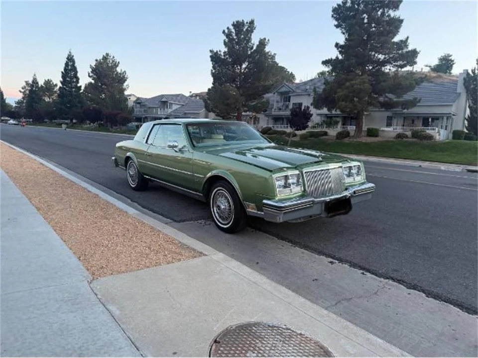 1979 Buick Riviera 4th-7th Gen - Image 4 of 11