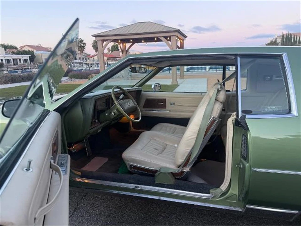 1979 Buick Riviera 4th-7th Gen - Image 8 of 11