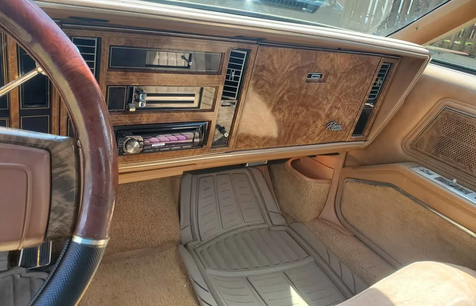 1979 Buick Riviera 4th-7th Gen - Image 7 of 11