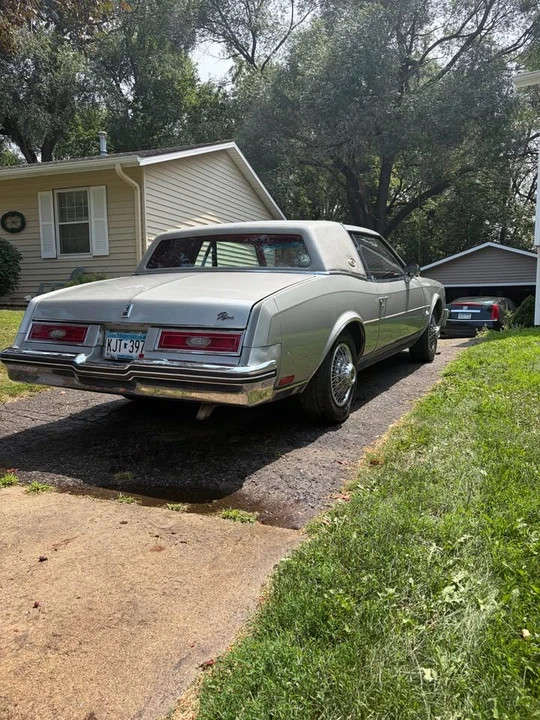 1979 Buick Riviera 4th-7th Gen - Image 4 of 12