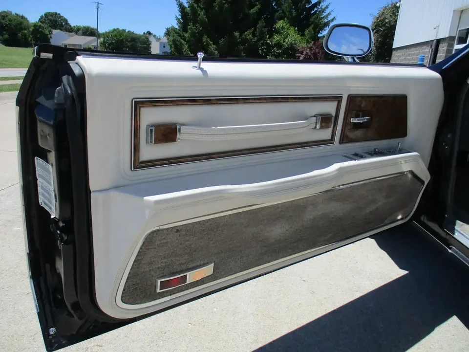 1979 Buick Riviera 4th-7th Gen - Image 17 of 31