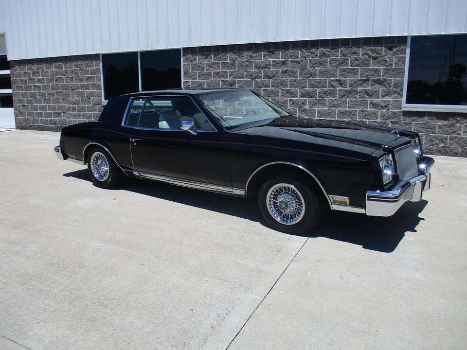 1979 Buick Riviera 4th-7th Gen - Image 10 of 31
