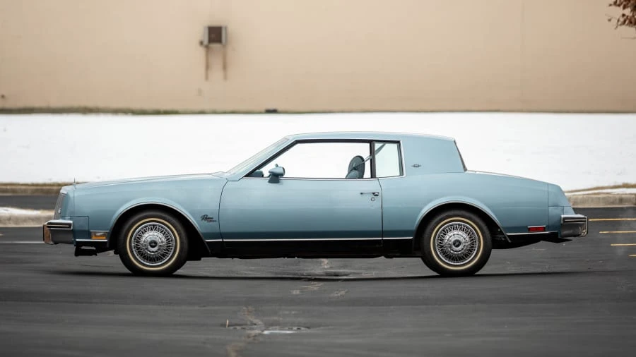 1979 Buick Riviera 4th-7th Gen - Image 2 of 24