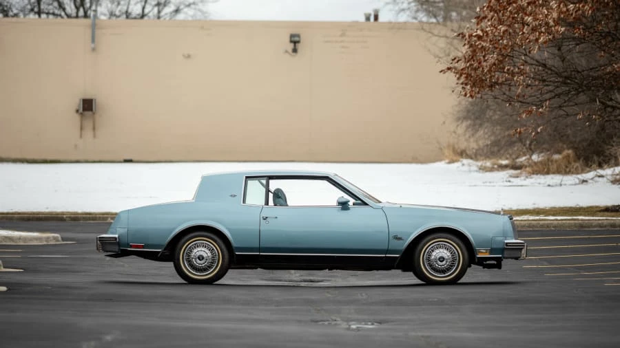 1979 Buick Riviera 4th-7th Gen - Image 4 of 24