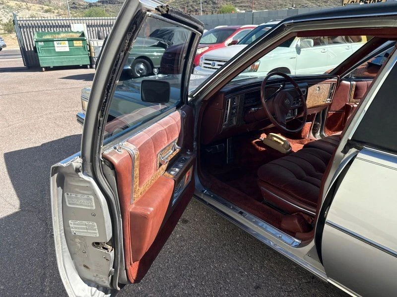 1979 Cadillac Series 70 & 75 - Image 9 of 14