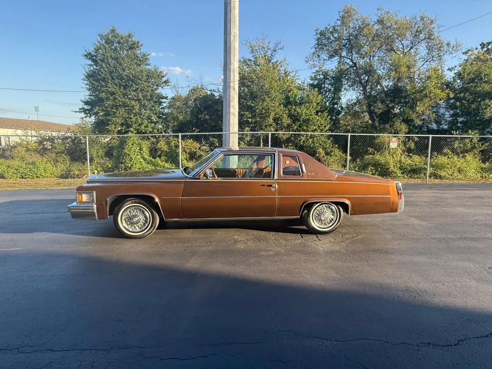 1979 Cadillac DeVille 5th Gen - Image 13 of 31