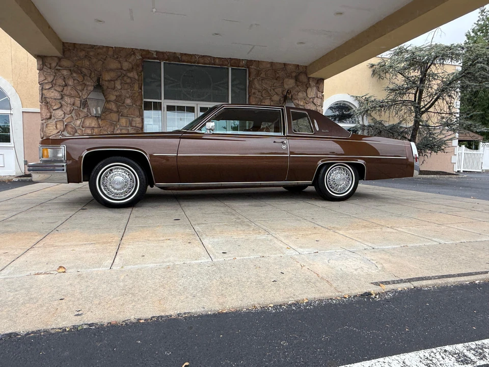 1979 Cadillac DeVille 5th Gen - Image 11 of 31