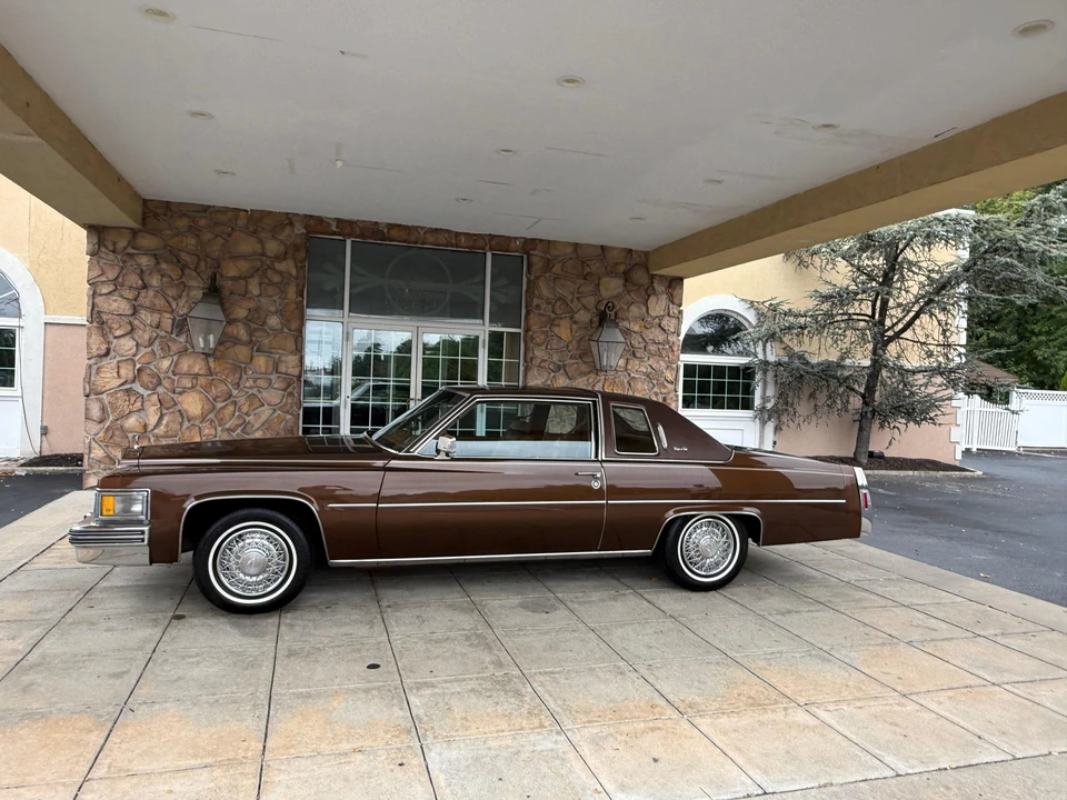 1979 Cadillac DeVille 5th Gen - Image 10 of 31