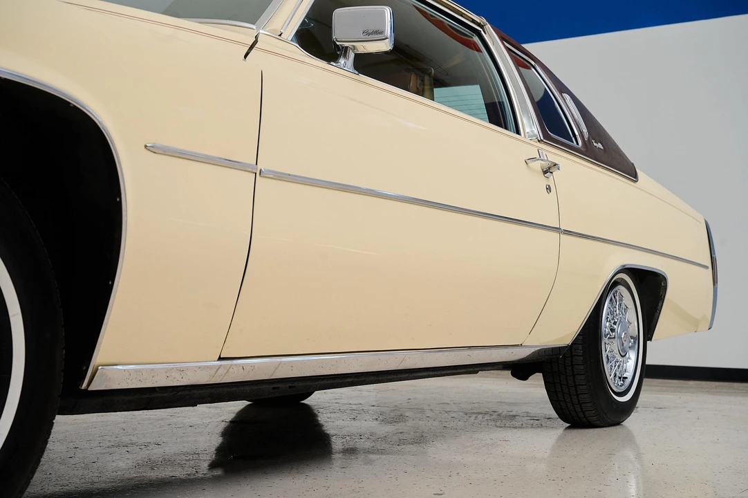 1979 Cadillac DeVille 5th Gen - Image 17 of 31