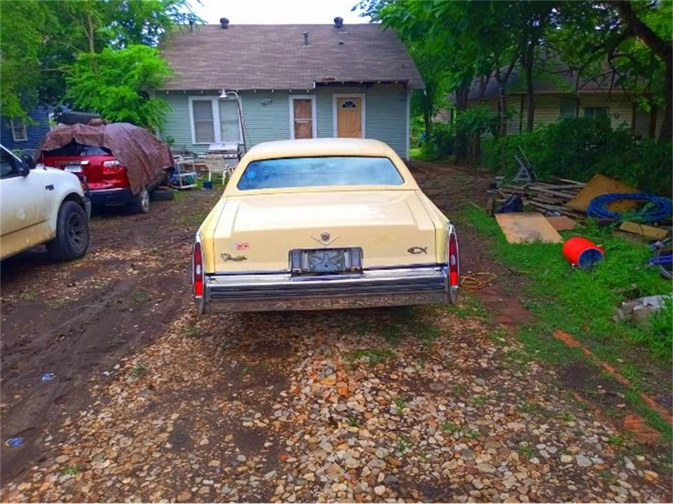 1979 Cadillac DeVille 5th Gen - Image 5 of 12