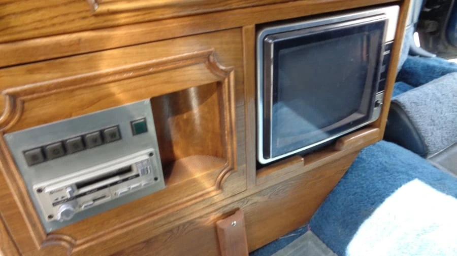 1979 Cadillac Series 70 & 75 - Image 9 of 24
