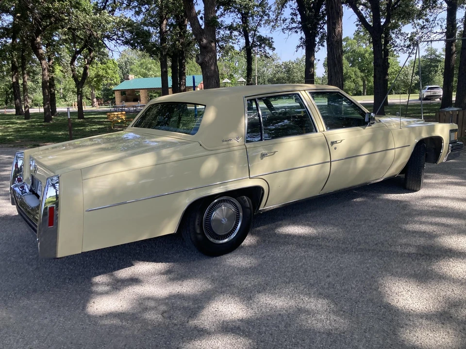 1979 Cadillac DeVille 5th Gen - Image 23 of 31