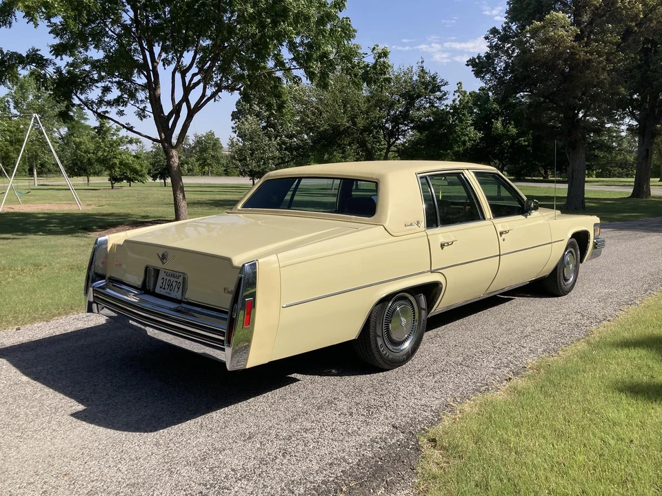 1979 Cadillac DeVille 5th Gen - Image 11 of 31