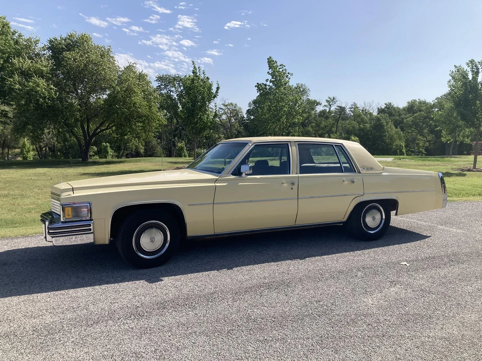 1979 Cadillac DeVille 5th Gen - Image 21 of 31