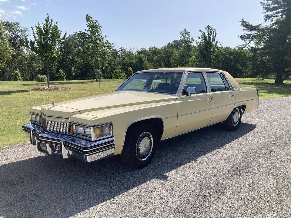 1979 Cadillac DeVille 5th Gen - Image 3 of 31