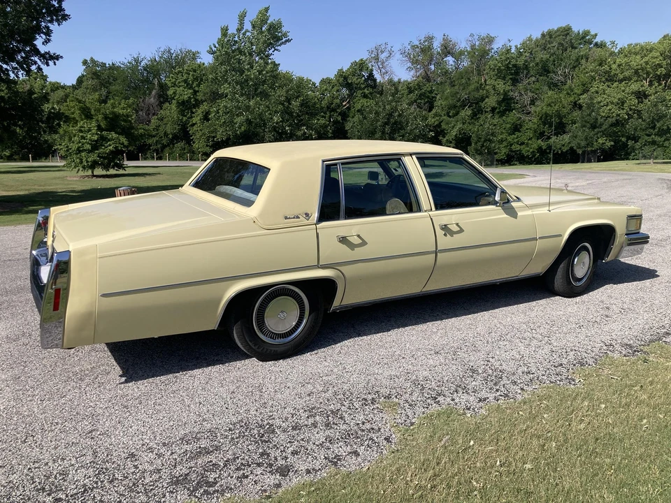 1979 Cadillac DeVille 5th Gen - Image 10 of 31