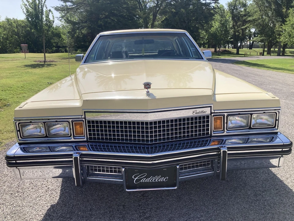 1979 Cadillac DeVille 5th Gen - Image 5 of 31
