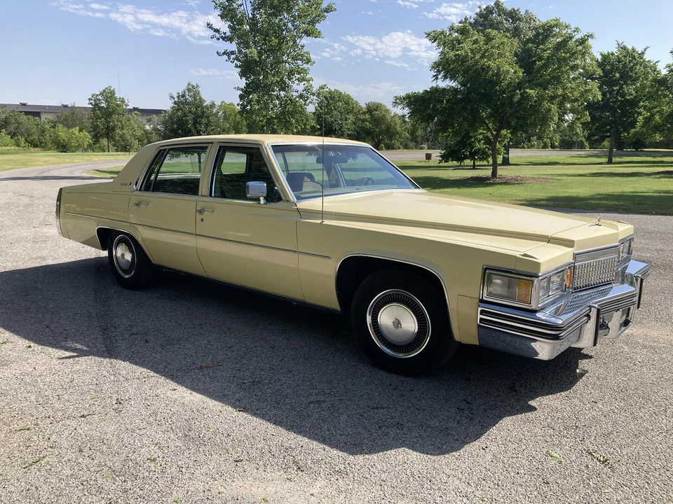 1979 Cadillac DeVille 5th Gen - Image 7 of 31
