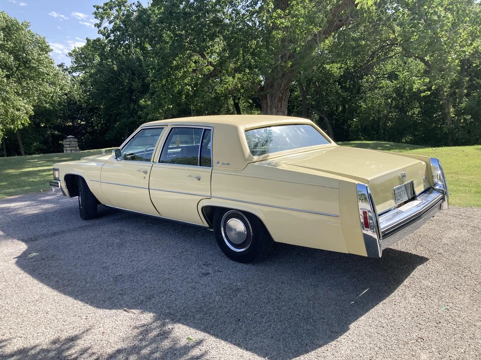 1979 Cadillac DeVille 5th Gen - Image 17 of 31