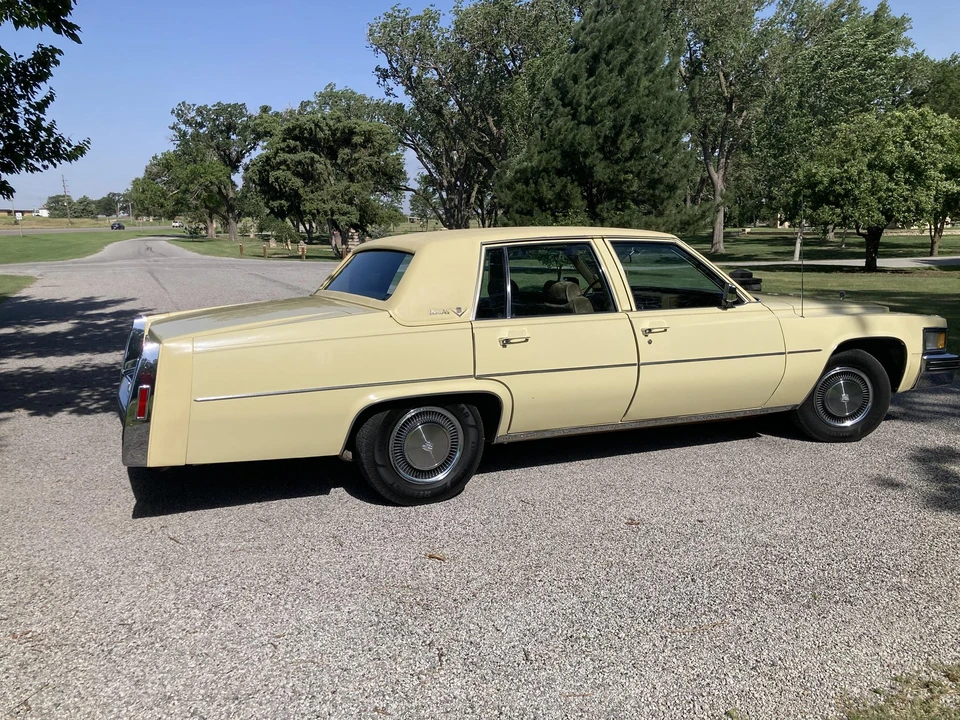 1979 Cadillac DeVille 5th Gen - Image 9 of 31