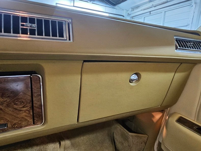 1979 Cadillac Seville - Image 26 of 31