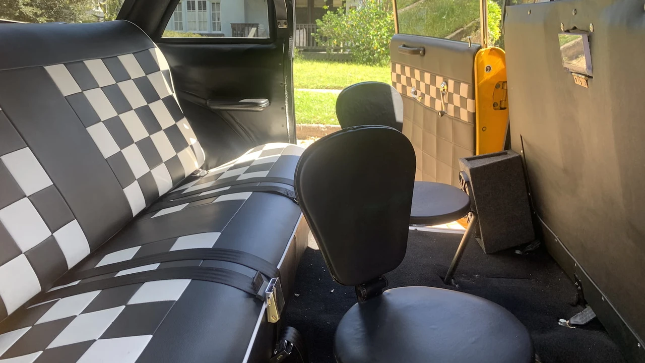 1979 Checker - Image 6 of 28
