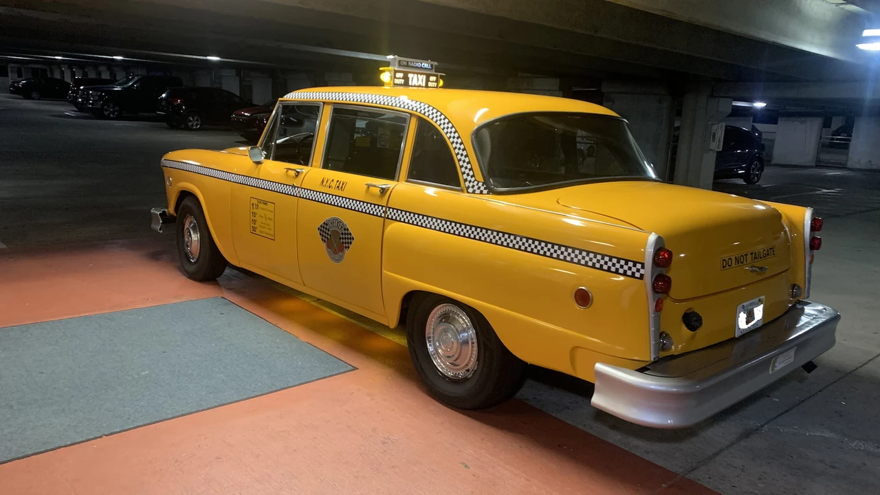 1979 Checker - Image 24 of 28