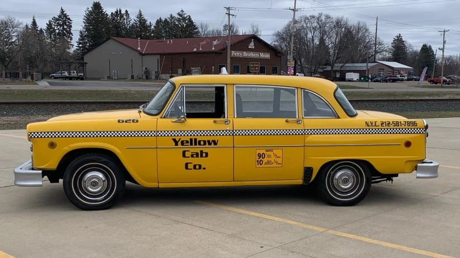 1979 Checker - Image 2 of 17