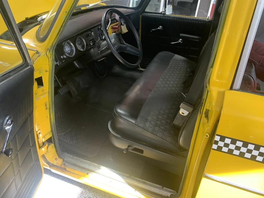 1979 Checker - Image 7 of 17