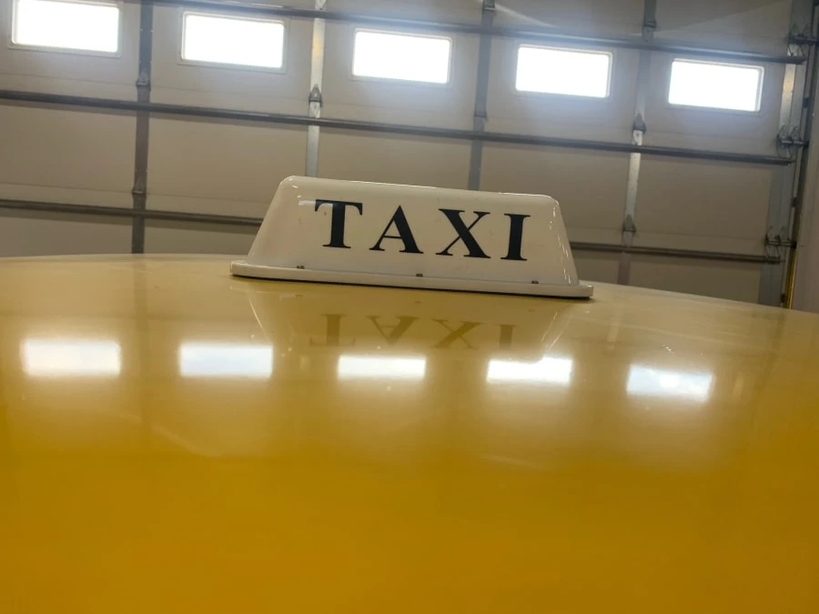 1979 Checker - Image 11 of 17