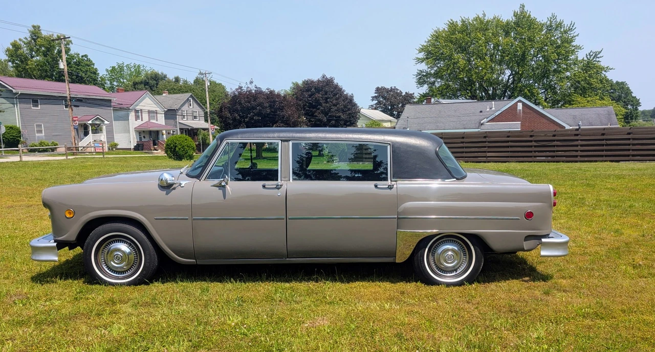1979 Checker - Image 4 of 31