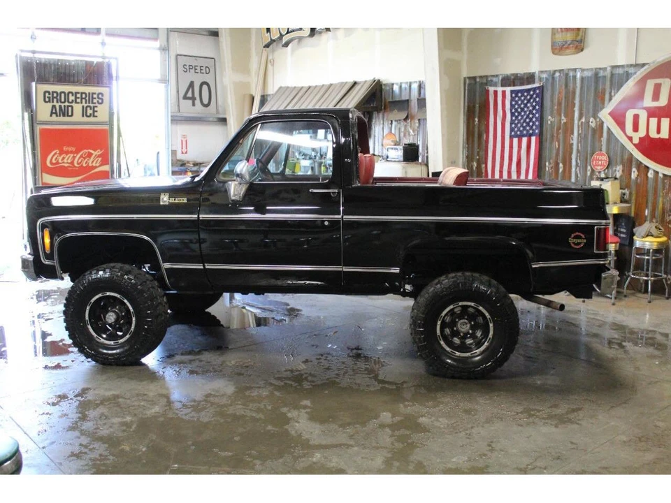 1979 Chevrolet K5 Blazer 2nd Gen - Image 2 of 31