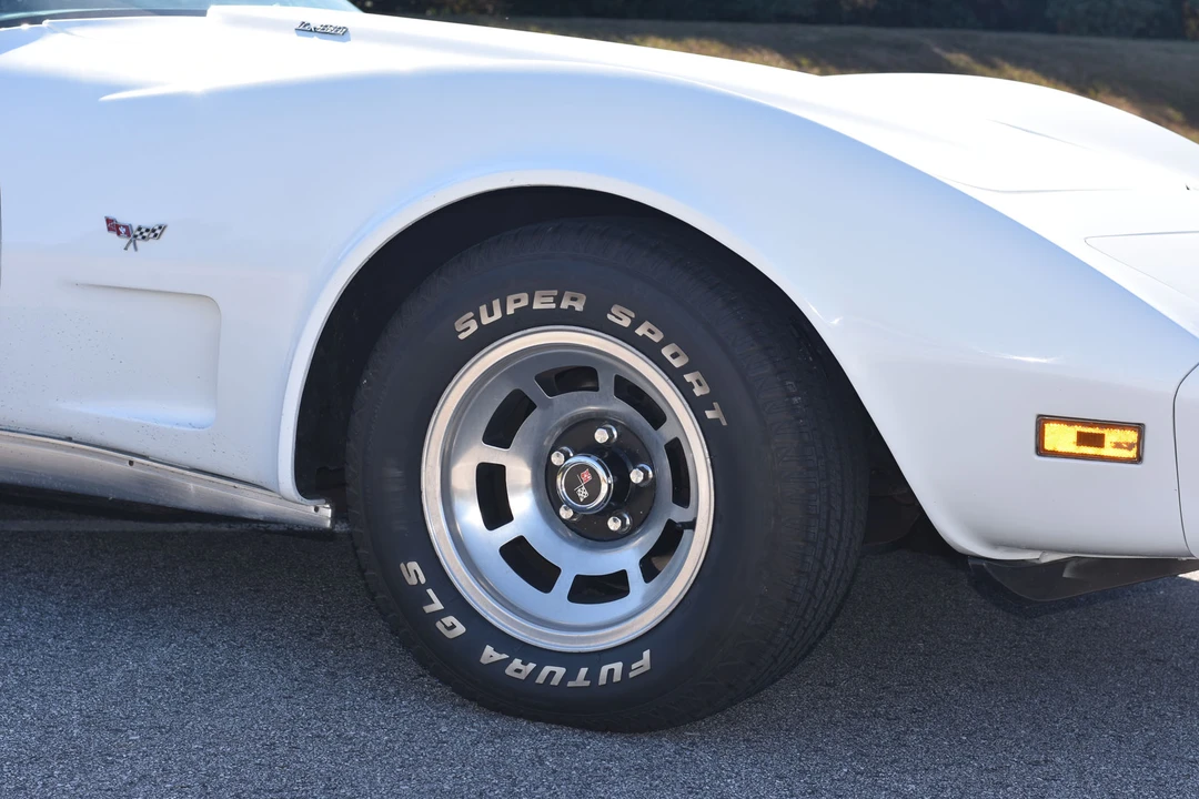 1976 Chevrolet Corvette C3 - Image 10 of 31