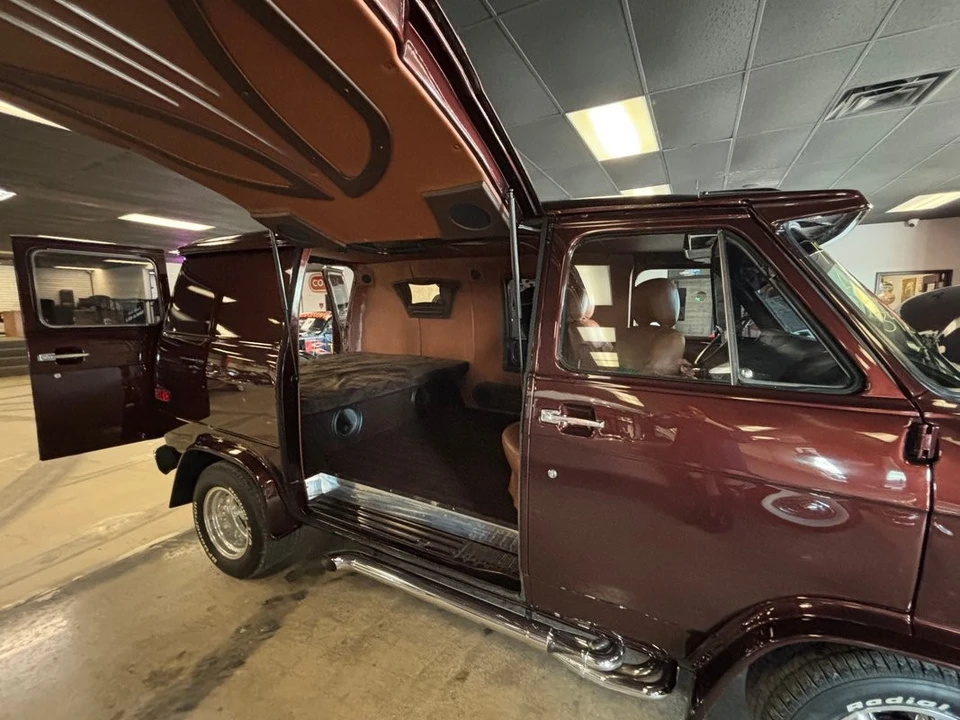 1979 Chevrolet G-Series Van - Image 2 of 31