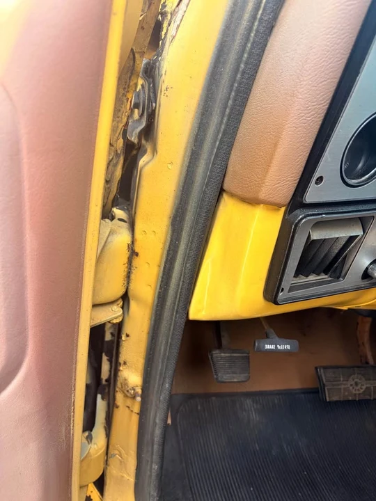 1979 Chevrolet Suburban 7th Gen - Image 12 of 20