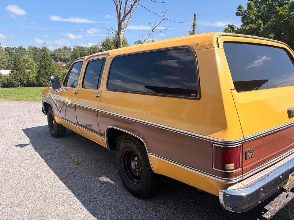 1979 Chevrolet Suburban 7th Gen - Image 4 of 20