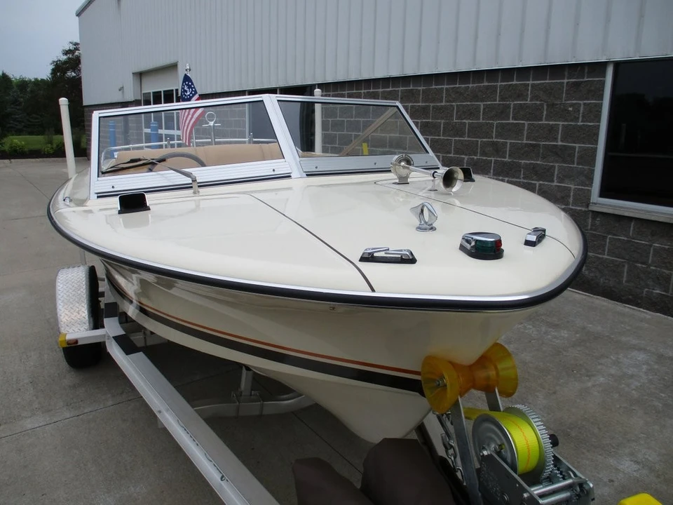 1979 Chris-Craft - Image 9 of 12
