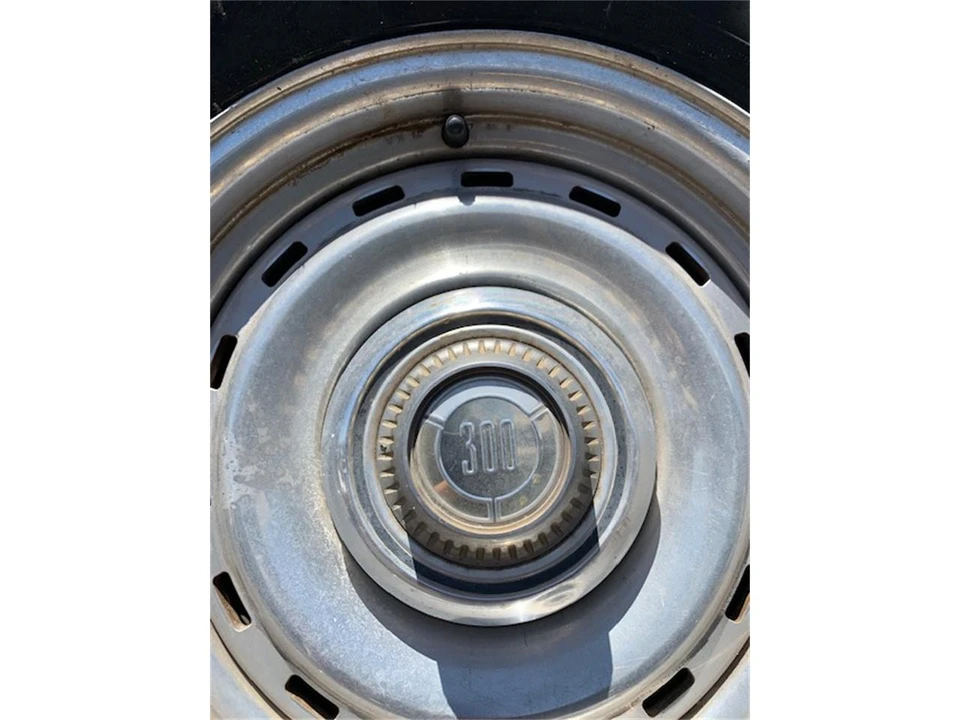 1979 Chrysler 300 - Image 10 of 10
