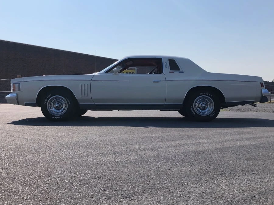 1979 Chrysler 300 - Image 2 of 9