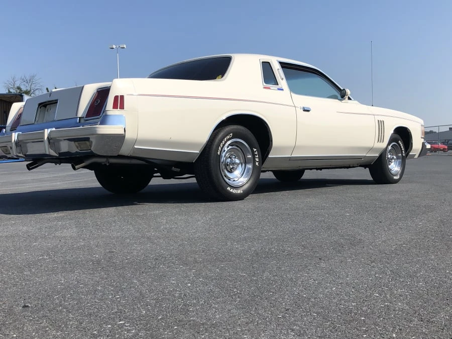 1979 Chrysler 300 - Image 3 of 9