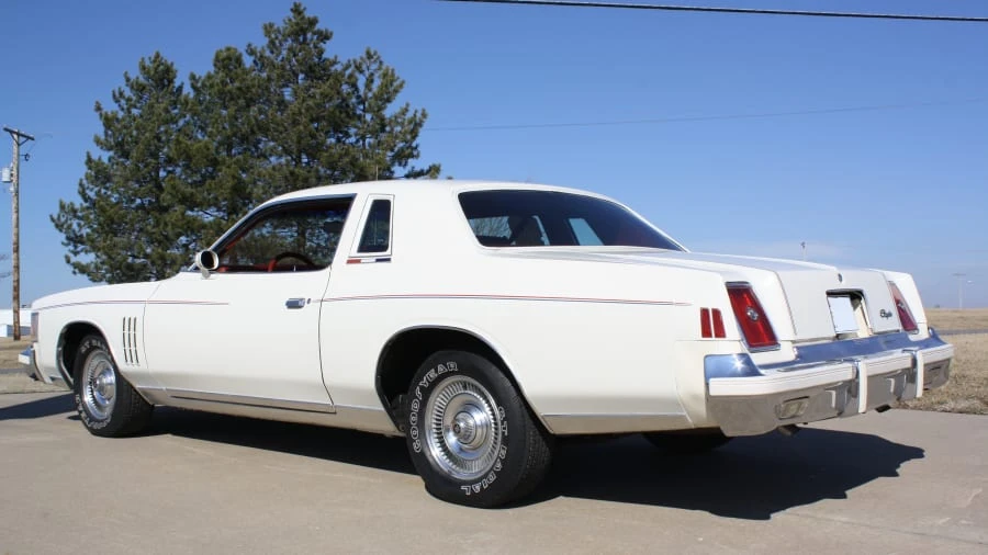1979 Chrysler 300 - Image 2 of 4